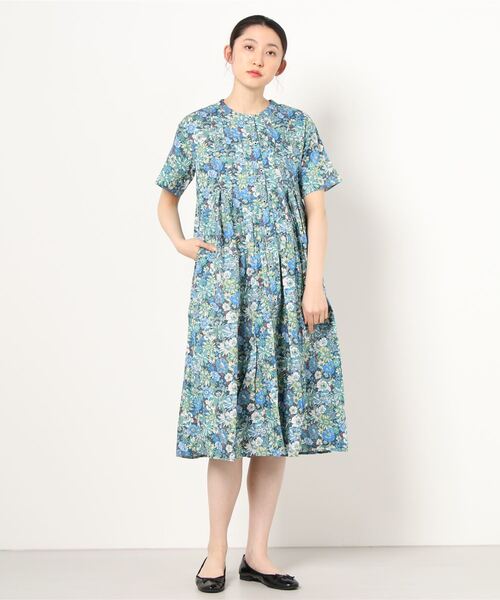 【 】花柄クルーネック シースワンピース☆ネイビー スウィングル SWINGLE オリジナルビッグフラワーシャーリング