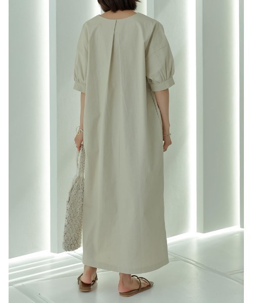 Re:EDIT（リエディ）の「ストレッチコットンパフスリーブVネックワンピース（ワンピース・レディース・イエロー/アイボリー/モカ・MEDIUM/LARGE/SHORT/TALL）」の17枚目の写真