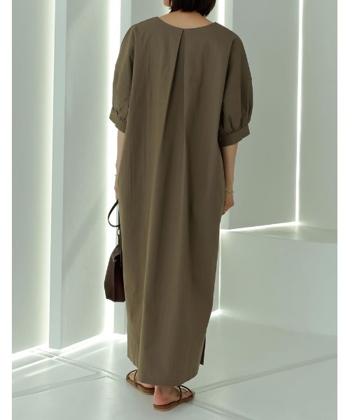 Re:EDIT（リエディ）の「ストレッチコットンパフスリーブVネックワンピース（ワンピース・レディース・イエロー/アイボリー/モカ・MEDIUM/LARGE/SHORT/TALL）」の14枚目の写真