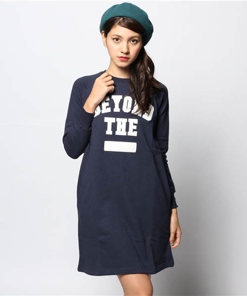 ROSE BUD(ローズバッド)の「【mina掲載】LCTO-14213 BEYOND THE FELT PATCH MINI DRESS(ワンピース・レディース・チャコール/ネイビー・ONE SIZE)」の1枚目の写真
