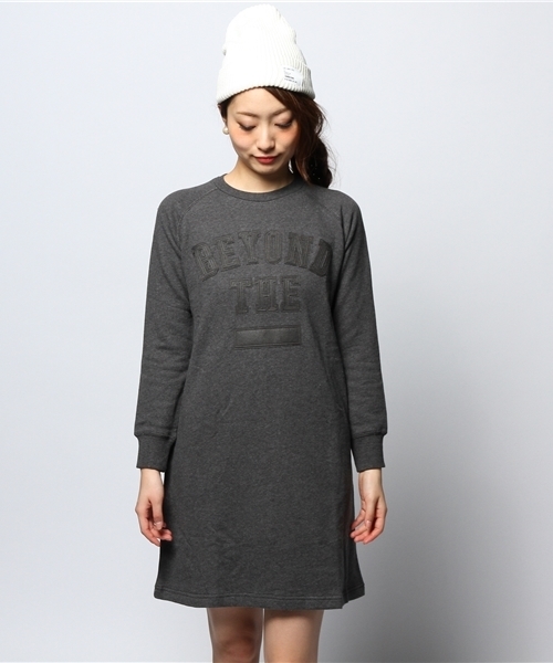 ROSE BUD(ローズバッド)の「【mina掲載】LCTO-14213 BEYOND THE FELT PATCH MINI DRESS(ワンピース・レディース・チャコール/ネイビー・ONE SIZE)」の9枚目の写真