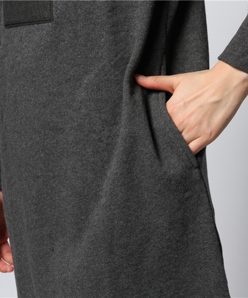 ROSE BUD(ローズバッド)の「【mina掲載】LCTO-14213 BEYOND THE FELT PATCH MINI DRESS(ワンピース・レディース・チャコール/ネイビー・ONE SIZE)」の6枚目の写真