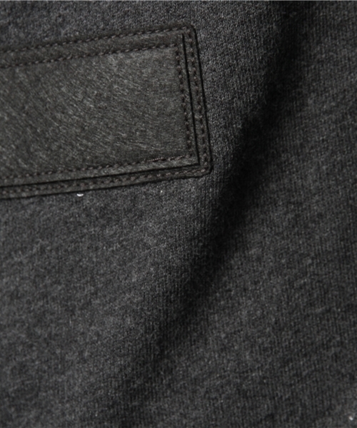 ROSE BUD(ローズバッド)の「【mina掲載】LCTO-14213 BEYOND THE FELT PATCH MINI DRESS(ワンピース・レディース・チャコール/ネイビー・ONE SIZE)」の8枚目の写真