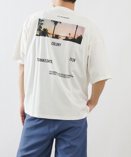 COLONY 2139（コロニートゥーワンスリーナイン）の「2139 Tシャツ/ビッグシルエット・PHOTO Tシャツ(ユニセックス可)（Tシャツ/カットソー・メンズ・ホワイト/ブラック/ホワイト系その他/ブラック系その他・MEDIUM/LARGE）」の2枚目の写真