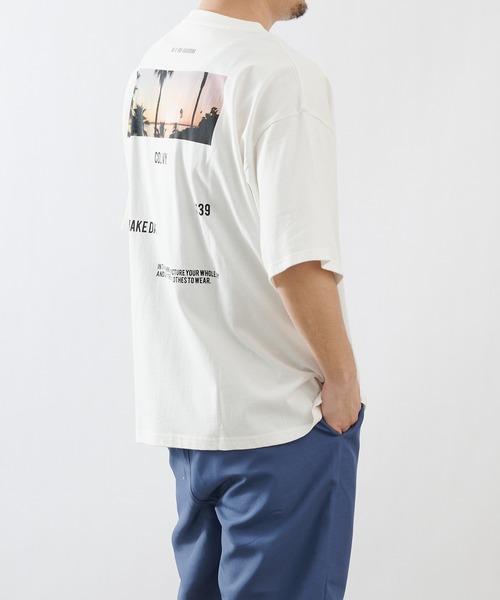 COLONY 2139（コロニートゥーワンスリーナイン）の「2139 Tシャツ/ビッグシルエット・PHOTO Tシャツ(ユニセックス可)（Tシャツ/カットソー・メンズ・ホワイト/ブラック/ホワイト系その他/ブラック系その他・MEDIUM/LARGE）」の9枚目の写真