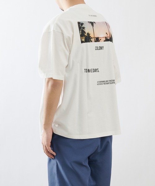 COLONY 2139（コロニートゥーワンスリーナイン）の「2139 Tシャツ/ビッグシルエット・PHOTO Tシャツ(ユニセックス可)（Tシャツ/カットソー・メンズ・ホワイト/ブラック/ホワイト系その他/ブラック系その他・MEDIUM/LARGE）」の6枚目の写真
