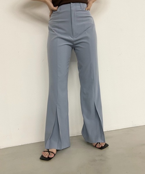 Solace（ソレイス）の「センタータックセミフレアパンツ（スラックス・レディース・ブラック/ライトグリーン/ライトブルー・FREE）」の10枚目の写真