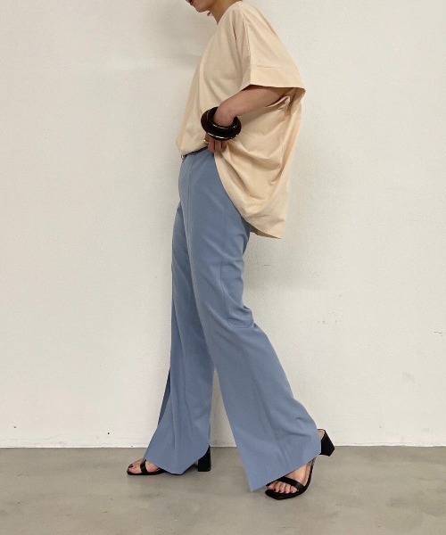 Solace（ソレイス）の「センタータックセミフレアパンツ（スラックス・レディース・ブラック/ライトグリーン/ライトブルー・FREE）」の11枚目の写真