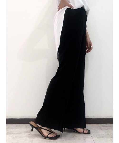 Solace（ソレイス）の「センタータックセミフレアパンツ（スラックス・レディース・ブラック/ライトグリーン/ライトブルー・FREE）」の14枚目の写真