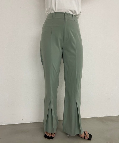 Solace（ソレイス）の「センタータックセミフレアパンツ（スラックス・レディース・ブラック/ライトグリーン/ライトブルー・FREE）」の17枚目の写真