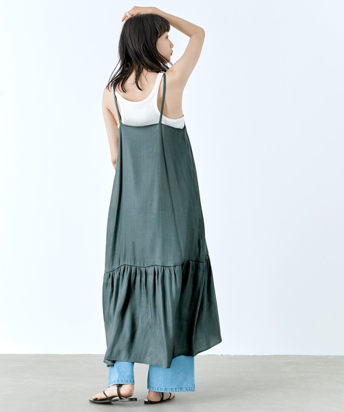 mikke（ミッケ）の「シャンブレーティアードキャミソールワンピース（ワンピース・レディース・チャコールグレー/ベージュ/パープル・FREE）」の20枚目の写真