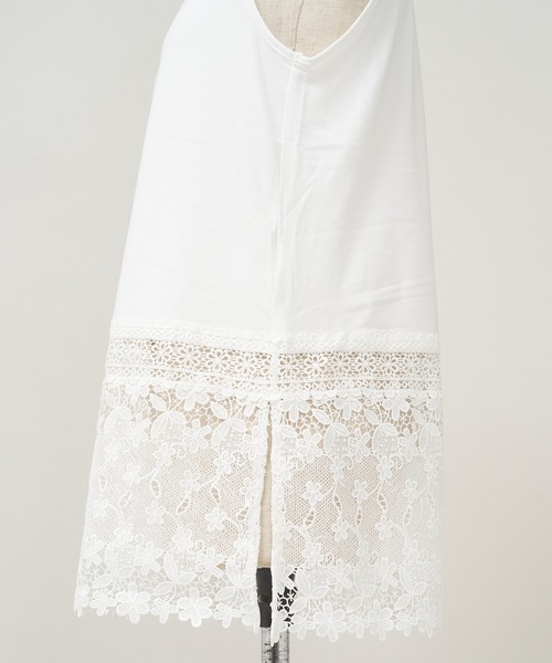 AS KNOW AS de base(アズノゥアズドゥバズ)の「お花レーシータンクトップ(タンクトップ・レディース・オフホワイト/ブラック/グレー・FREE)」の13枚目の写真