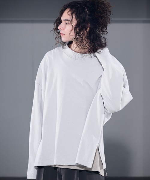CASPER JOHN（キャスパージョン）の「High Slit Super Big Long T-shirts/ハイスリットスーパービックロンT（Tシャツ/カットソー・メンズ・ホワイト/チャコールグレー/ライトグレー/ブラック・SMALL/MEDIUM/LARGE）」の4枚目の写真
