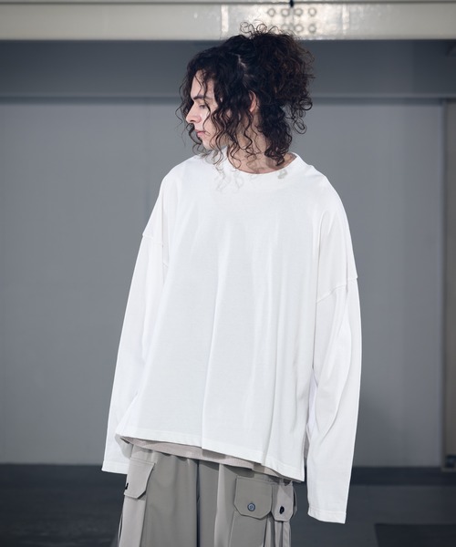 CASPER JOHN（キャスパージョン）の「High Slit Super Big Long T-shirts/ハイスリットスーパービックロンT（Tシャツ/カットソー・メンズ・ホワイト/チャコールグレー/ライトグレー/ブラック・SMALL/MEDIUM/LARGE）」の7枚目の写真