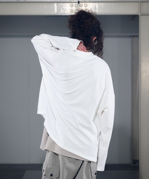 CASPER JOHN（キャスパージョン）の「High Slit Super Big Long T-shirts/ハイスリットスーパービックロンT（Tシャツ/カットソー・メンズ・ホワイト/チャコールグレー/ライトグレー/ブラック・SMALL/MEDIUM/LARGE）」の9枚目の写真