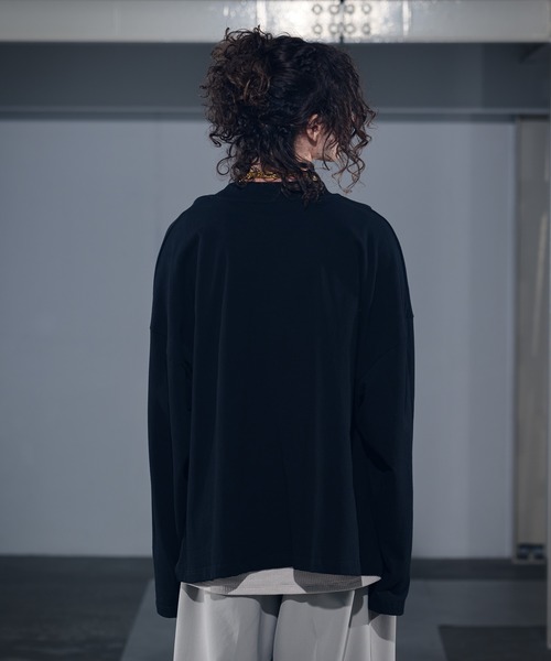 CASPER JOHN（キャスパージョン）の「High Slit Super Big Long T-shirts/ハイスリットスーパービックロンT（Tシャツ/カットソー・メンズ・ホワイト/チャコールグレー/ライトグレー/ブラック・SMALL/MEDIUM/LARGE）」の14枚目の写真