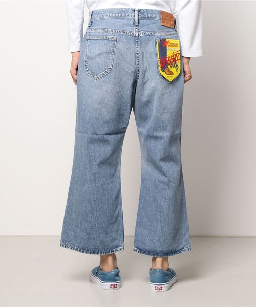 Lee（リー）の「SUPERSIZED 　ワイドブーツカットパンツ（デニムパンツ・メンズ・インディゴブルー・SMALL/MEDIUM/LARGE/X-LARGE）」の3枚目の写真
