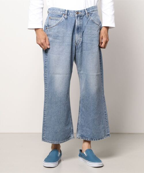 Lee（リー）の「SUPERSIZED 　ワイドブーツカットパンツ（デニムパンツ・メンズ・インディゴブルー・SMALL/MEDIUM/LARGE/X-LARGE）」の4枚目の写真