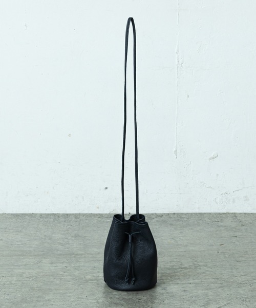 SLOW（スロウ）の「【SLOW×Lui's/スロウ×ルイス】 巾着バッグ（ショルダーバッグ・メンズ・ブラック/グレー/オフホワイト/ダークブラウン/ネイビー/オレンジ・FREE）」の10枚目の写真