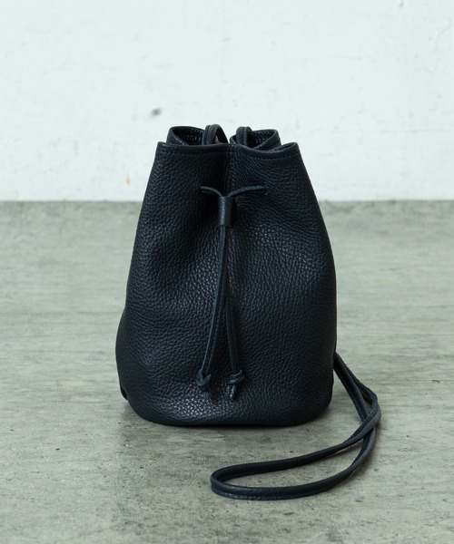 SLOW（スロウ）の「【SLOW×Lui's/スロウ×ルイス】 巾着バッグ（ショルダーバッグ・メンズ・ブラック/グレー/オフホワイト/ダークブラウン/ネイビー/オレンジ・FREE）」の11枚目の写真