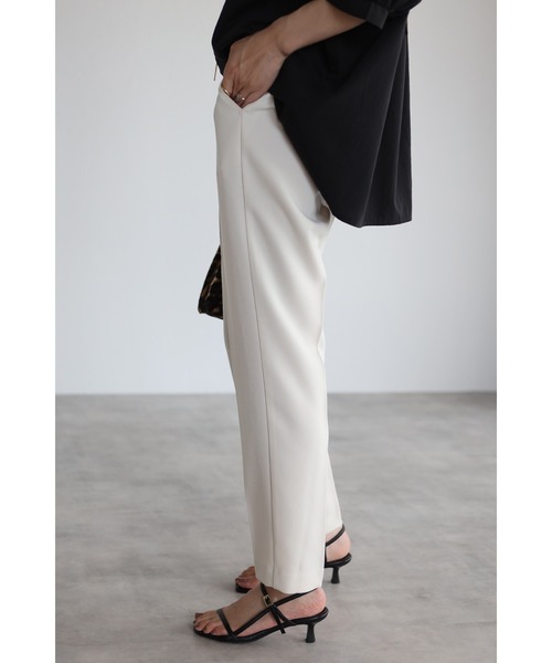 Bonjour Sagan(ボンジュールサガン)の「ウエストゴムカラーテーパードパンツ(スラックス・レディース・ホワイト/ワインレッド/ブルー系その他・FREE)」の6枚目の写真