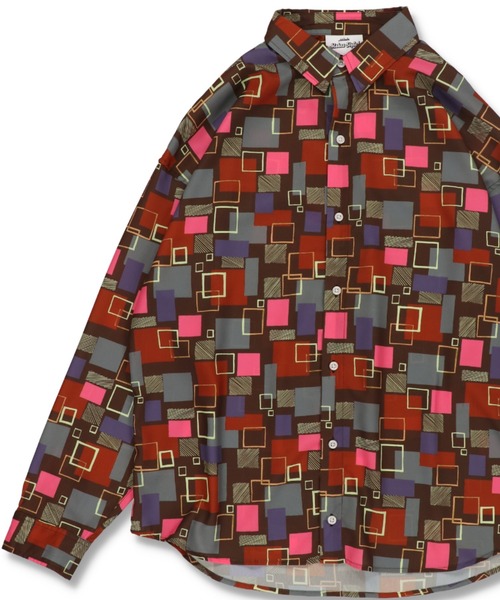 SPINNS（スピンズ）の「【ゆったりシルエット】USEDライク 総柄ロングスリーブシャツ（シャツ/ブラウス・メンズ・A/B/C/D/E/F/G・ONESIZE）」の2枚目の写真