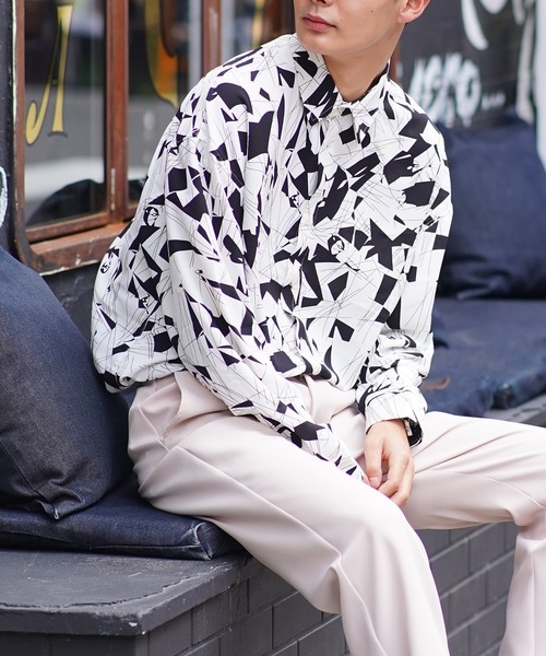 SPINNS（スピンズ）の「【ゆったりシルエット】USEDライク 総柄ロングスリーブシャツ（シャツ/ブラウス・メンズ・A/B/C/D/E/F/G・ONESIZE）」の5枚目の写真