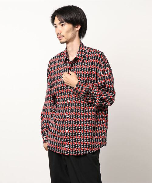 SPINNS（スピンズ）の「【ゆったりシルエット】USEDライク 総柄ロングスリーブシャツ（シャツ/ブラウス・メンズ・A/B/C/D/E/F/G・ONESIZE）」の17枚目の写真