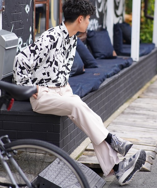 SPINNS（スピンズ）の「【ゆったりシルエット】USEDライク 総柄ロングスリーブシャツ（シャツ/ブラウス・メンズ・A/B/C/D/E/F/G・ONESIZE）」の8枚目の写真