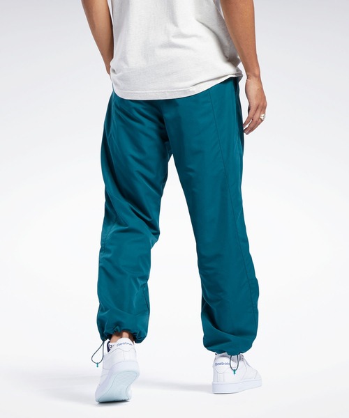 Reebok(リーボック)の「クラシックス バックベクター トラック パンツ / Classics Back Vector Track Pants(スウェットパンツ・メンズ・ブラック/ネイビー・XX-LARGE/LARGE/X-LARGE/MEDIUM/SMALL/X-SMALL/XXX-LARGE)」の10枚目の写真