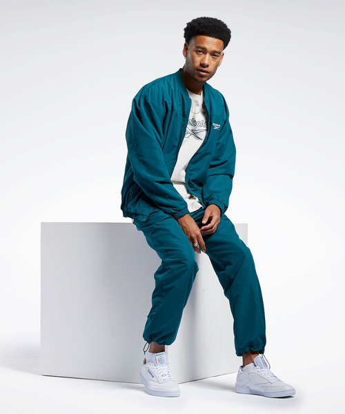 Reebok(リーボック)の「クラシックス バックベクター トラック パンツ / Classics Back Vector Track Pants(スウェットパンツ・メンズ・ブラック/ネイビー・XX-LARGE/LARGE/X-LARGE/MEDIUM/SMALL/X-SMALL/XXX-LARGE)」の11枚目の写真
