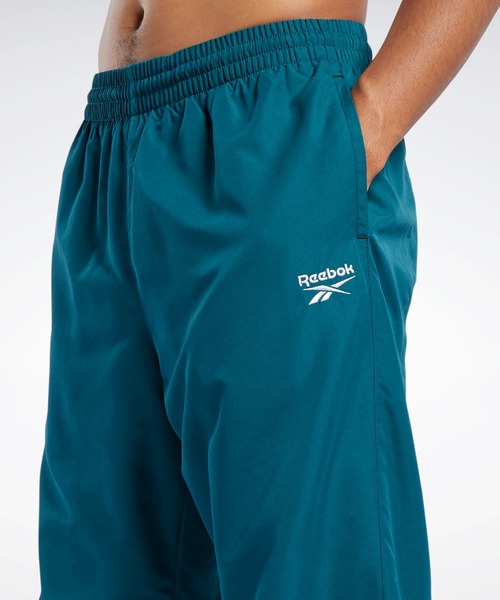 Reebok(リーボック)の「クラシックス バックベクター トラック パンツ / Classics Back Vector Track Pants(スウェットパンツ・メンズ・ブラック/ネイビー・XX-LARGE/LARGE/X-LARGE/MEDIUM/SMALL/X-SMALL/XXX-LARGE)」の12枚目の写真