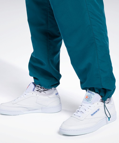 Reebok(リーボック)の「クラシックス バックベクター トラック パンツ / Classics Back Vector Track Pants(スウェットパンツ・メンズ・ブラック/ネイビー・XX-LARGE/LARGE/X-LARGE/MEDIUM/SMALL/X-SMALL/XXX-LARGE)」の13枚目の写真