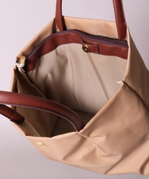 Legato Largo（レガートラルゴ）の「(LF)【Legato Largo】肩楽(かたらく)PC収納 ナイロン トートバッグ（トートバッグ・レディース・ブラック/グレー/ネイビー/ベージュ/ライトブラウン・ONE SIZE）」の11枚目の写真