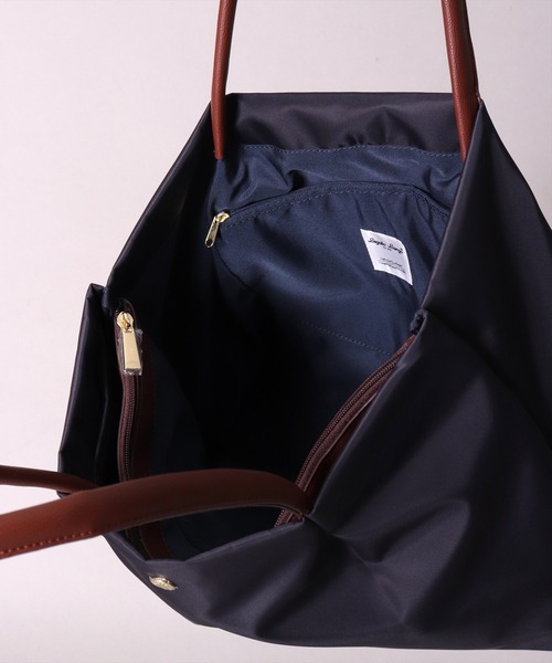 Legato Largo（レガートラルゴ）の「(LF)【Legato Largo】肩楽(かたらく)PC収納 ナイロン トートバッグ（トートバッグ・レディース・ブラック/グレー/ネイビー/ベージュ/ライトブラウン・ONE SIZE）」の13枚目の写真