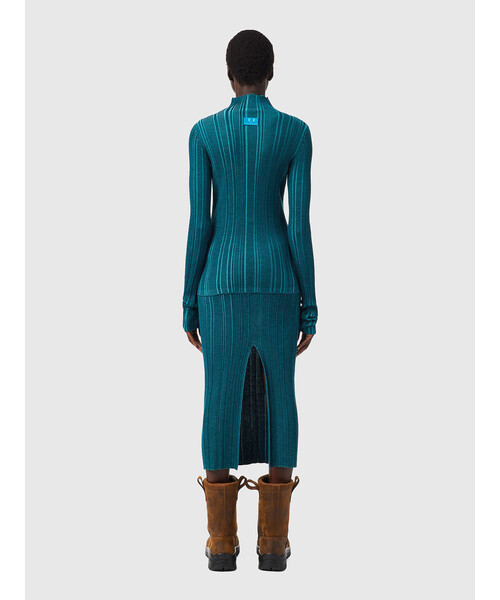 DIESEL(ディーゼル)の「レディース タートルネック ニット リブニット スリムフィット(ニット/セーター・レディース・グリーン/グレー/パープル・LARGE/SMALL/X-SMALL/MEDIUM)」の17枚目の写真