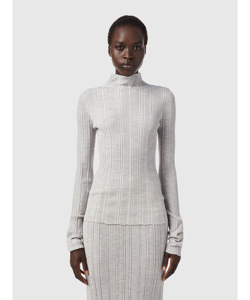 DIESEL(ディーゼル)の「レディース タートルネック ニット リブニット スリムフィット(ニット/セーター・レディース・グリーン/グレー/パープル・LARGE/SMALL/X-SMALL/MEDIUM)」の6枚目の写真