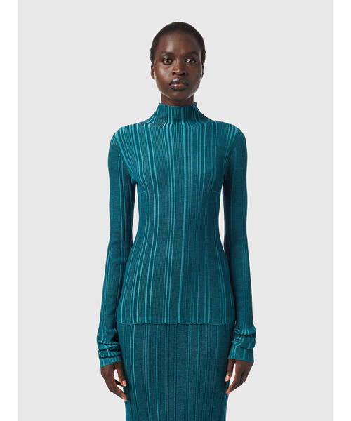 DIESEL(ディーゼル)の「レディース タートルネック ニット リブニット スリムフィット(ニット/セーター・レディース・グリーン/グレー/パープル・LARGE/SMALL/X-SMALL/MEDIUM)」の11枚目の写真