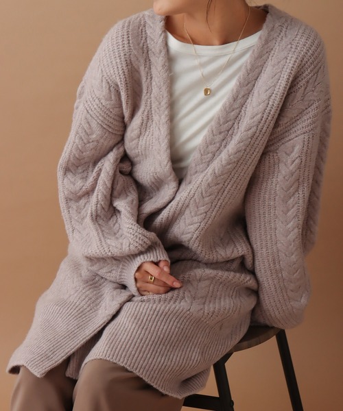 libelle more（リベル モア）の「6Gブークレケーブル柄ニットトッパー（カーディガン/ボレロ・レディース・ベージュ/ピンク/ブラック/グレイッシュブルー・L/M）」の4枚目の写真