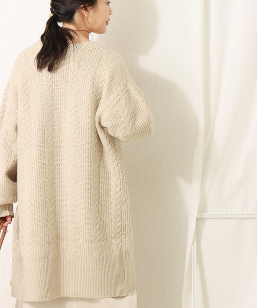 libelle more（リベル モア）の「6Gブークレケーブル柄ニットトッパー（カーディガン/ボレロ・レディース・ベージュ/ピンク/ブラック/グレイッシュブルー・L/M）」の7枚目の写真