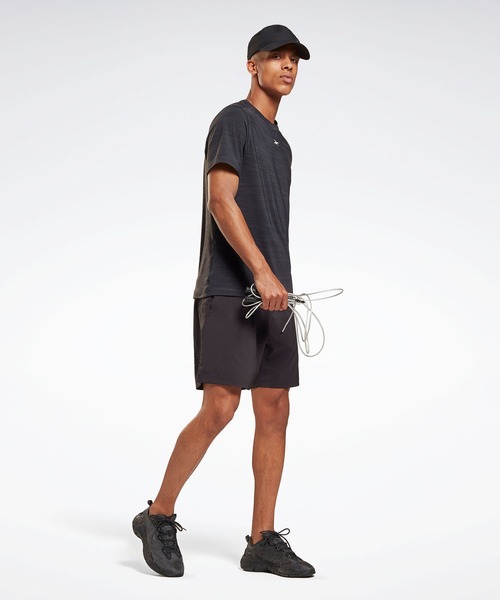 Reebok（リーボック）の「レズミルズR ボディパンプR アクティブチル Tシャツ  / Les MillsR BodyPumpR Activchill T-Shirt（Tシャツ/カットソー・メンズ・ブラック・SMALL/XX-LARGE/MEDIUM/LARGE/X-SMALL/XXX-LARGE/X-LARGE）」の5枚目の写真