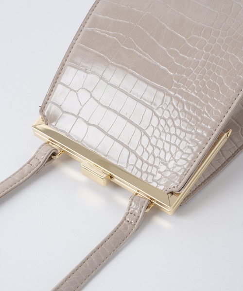 Rewde（ルゥデ）の「スクエアロックショルダーバッグ（1R18-BA0516）（ショルダーバッグ・レディース・ブラック/ブラウン/ベージュ/モカ・FREE）」の13枚目の写真