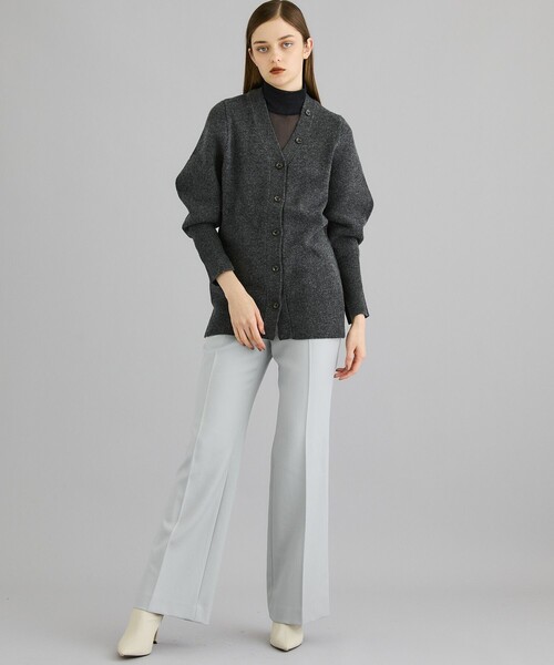 Uhr（ウーア）の「【Uhr(ウーア)】コンストラクティブVネックカーディガン 21AWUhr-KT229（カーディガン/ボレロ・レディース・グレー/グリーン・FREE）」の11枚目の写真