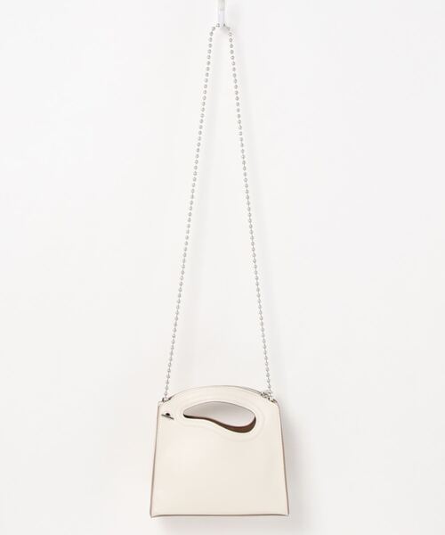 N.（N. Natural Beauty Basic）（エヌエヌナチュラルビューティーベーシック）の「アシンメトリーボールチェーンミニショルダーバッグ（ショルダーバッグ・レディース・レッド/ホワイト・ﾌﾘ-）」の3枚目の写真