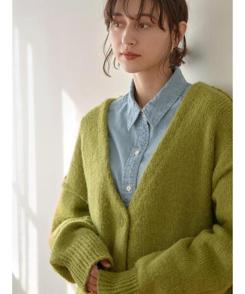 earth music&ecology（アースミュージックアンドエコロジー）の「深Vネックビッグカーディガン＊（カーディガン/ボレロ・レディース・ライトベージュ/ロイヤルブルー/グリーン系その他3/ブラック/ライラック・FREE）」の7枚目の写真