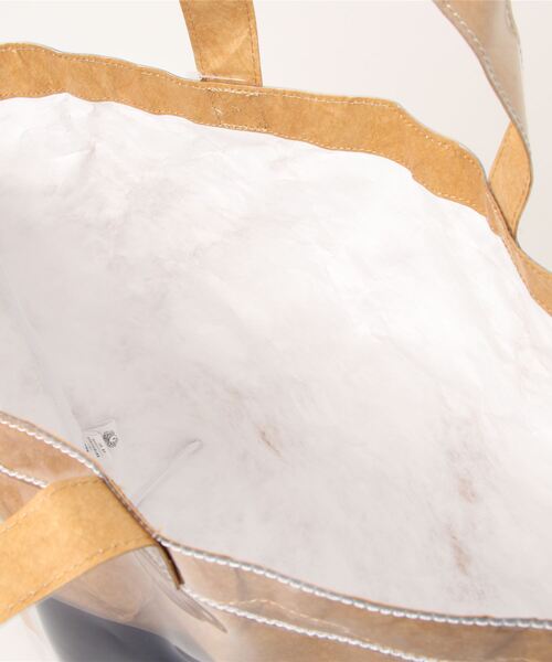 FRUIT OF THE LOOM（フルーツオブザルーム）の「FRUIT OF THE LOOM × ANNA MAGAZINE　PVCトート（トートバッグ・レディース・ブラック/カーキ/オレンジ/グリーン・FREE）」の6枚目の写真