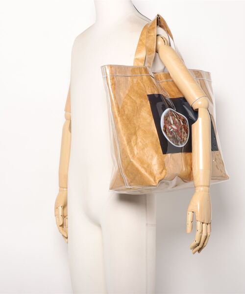 FRUIT OF THE LOOM（フルーツオブザルーム）の「FRUIT OF THE LOOM × ANNA MAGAZINE　PVCトート（トートバッグ・レディース・ブラック/カーキ/オレンジ/グリーン・FREE）」の7枚目の写真