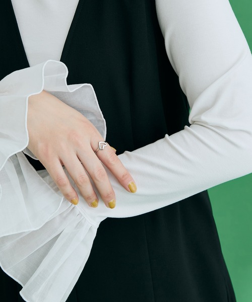 ADAM ET ROPE'（アダムエロペ）の「【LES BIJOUX】オープンハートリング 小（リング・レディース・ゴールド/シルバー・FREE）」の3枚目の写真