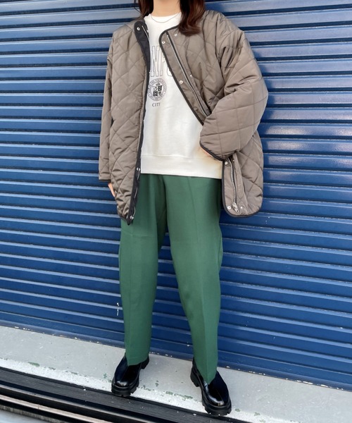 Chiaro（キアロ）の「中綿リバーシブルキルティングミドルコート（ノーカラージャケット・レディース・アイボリー/ブラック/カーキ・FREE）」の17枚目の写真