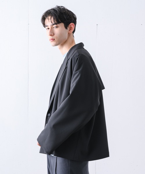 YUEATE（ユエイト）の「【YUEATE×LILL】"big lapel loose jakets" ビックラペルルーズジャケット（テーラードジャケット・メンズ・ブラック/グレイッシュベージュ・MEDIUM/LARGE）」の4枚目の写真